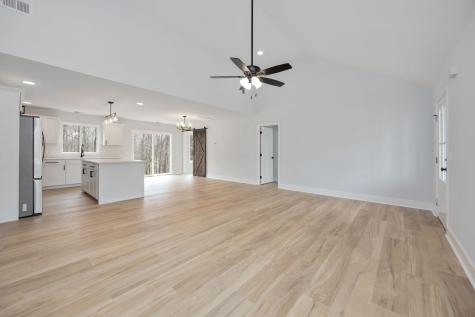 8283 Hoskins Hollow Road Westmoreland TN 37186