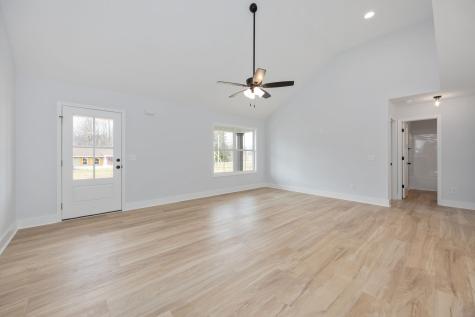 8283 Hoskins Hollow Road Westmoreland TN 37186