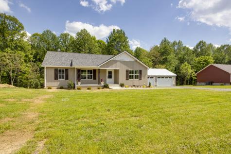 8283 Hoskins Hollow Road Westmoreland TN 37186