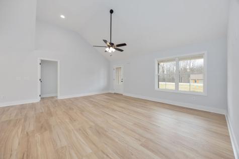 8283 Hoskins Hollow Road Westmoreland TN 37186
