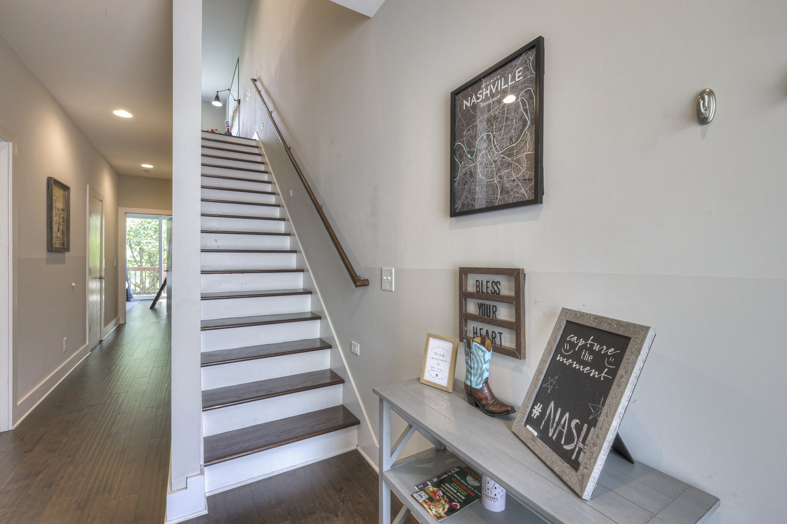 64 Fern Avenue Nashville TN 37207