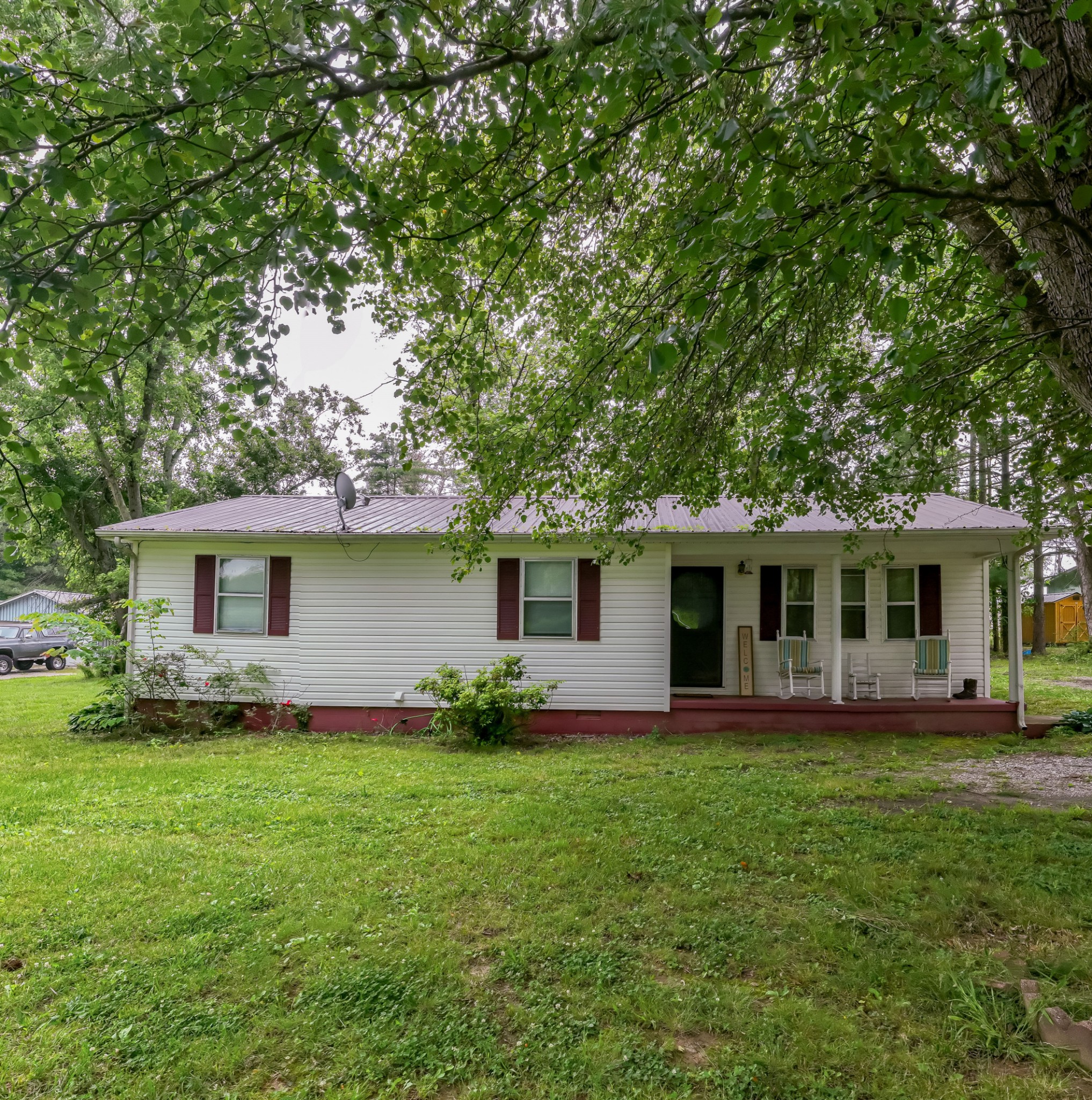 1689 Pleasant Ridge Road Huntland TN 37345