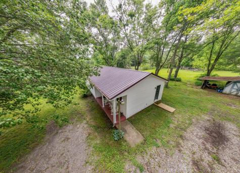 1689 Pleasant Ridge Road Huntland TN 37345