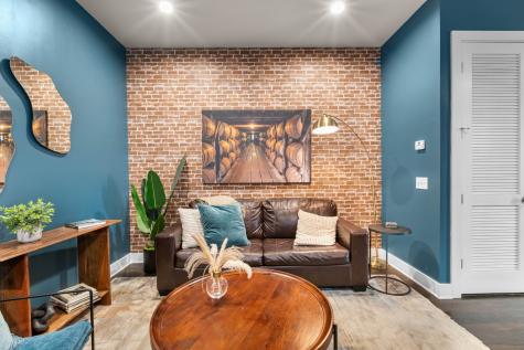 210 30th Ave, N Nashville TN 37203