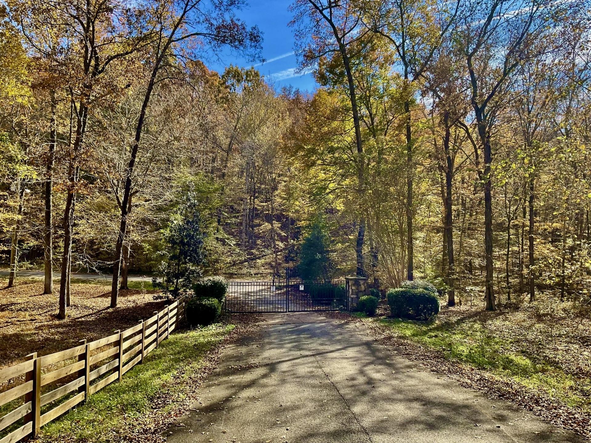 100 Sunset Ridge Waverly TN 37185