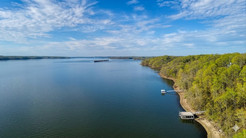 100 Sunset Ridge Waverly TN 37185