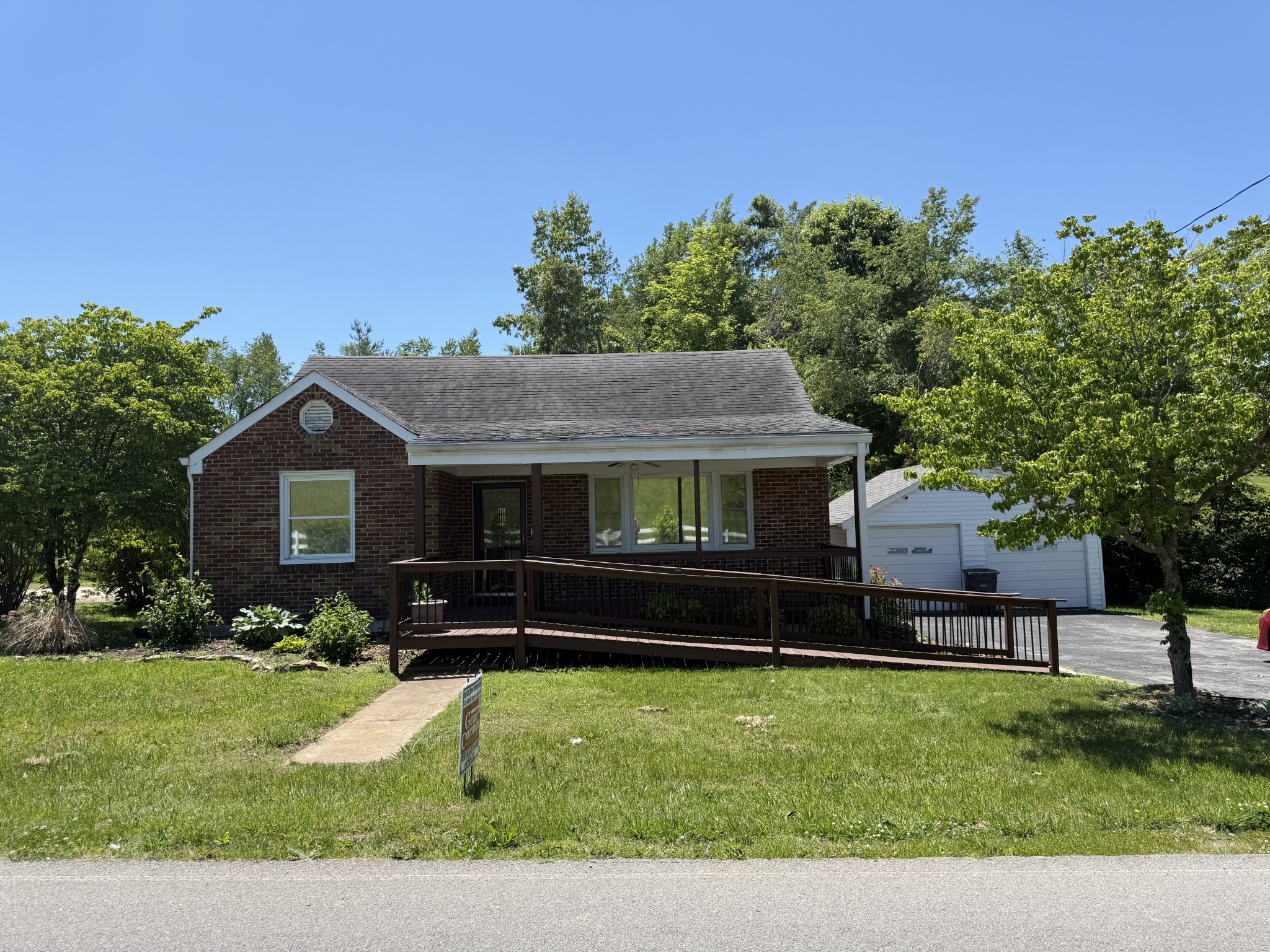 583 Brattontown Circle Lafayette TN 37083