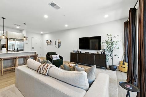 635 7th Ave, S Nashville TN 37203