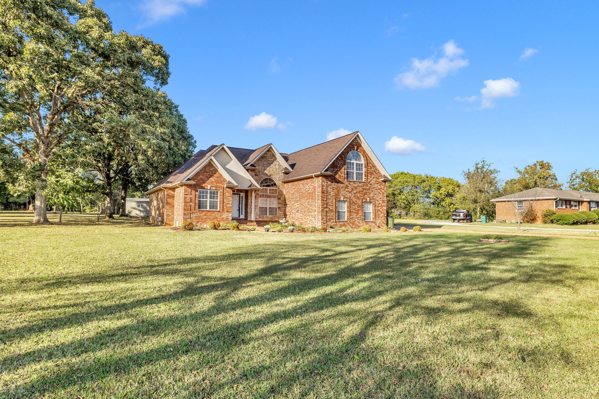 2555 Leeville Pike Lebanon TN 37090
