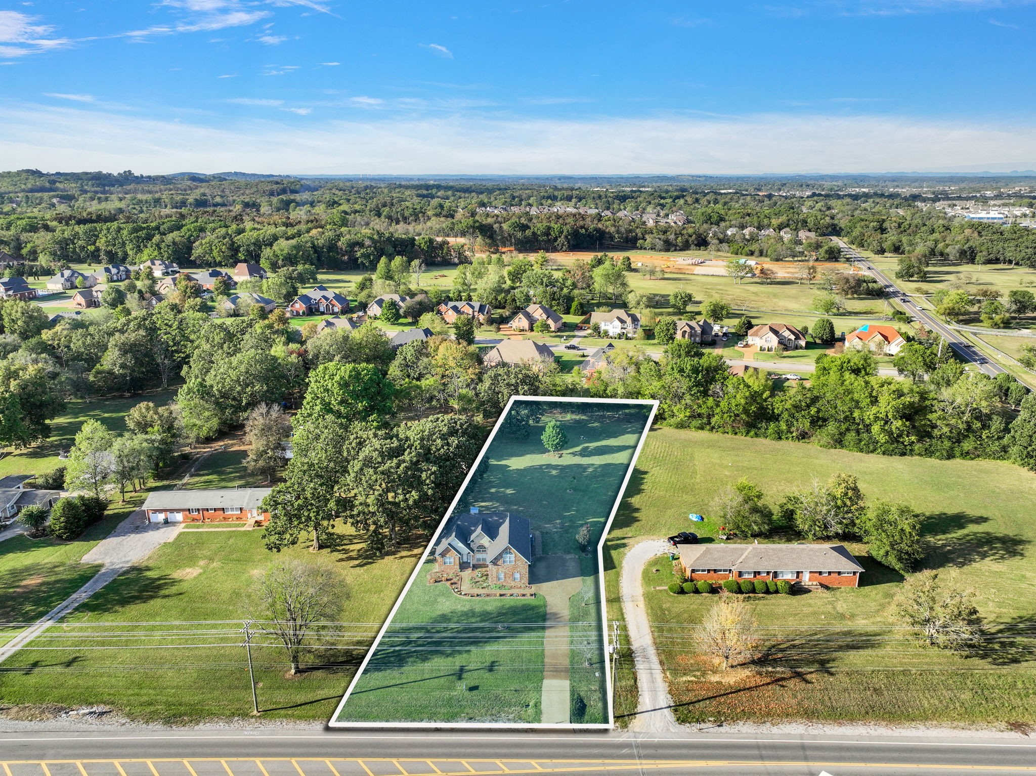 2555 Leeville Pike Lebanon TN 37090