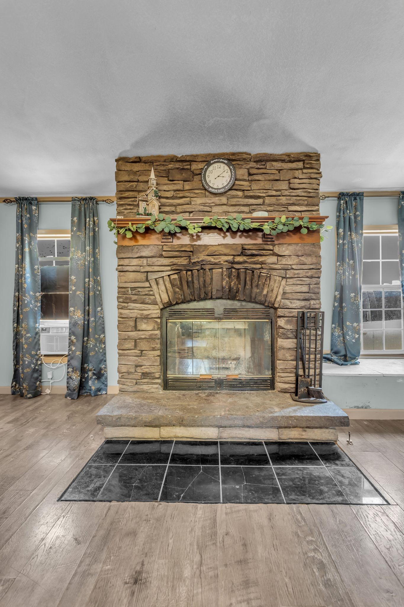 4107 Trousdale Lane Columbia TN 38401