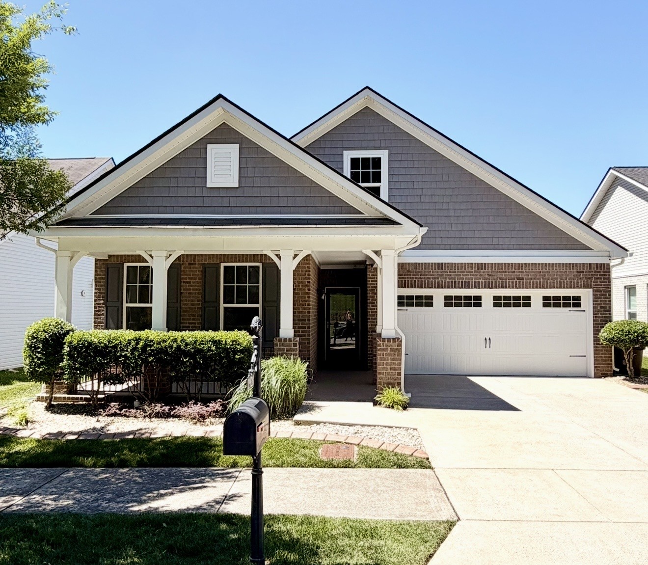 1928 Stonewater Drive Hermitage TN 37076