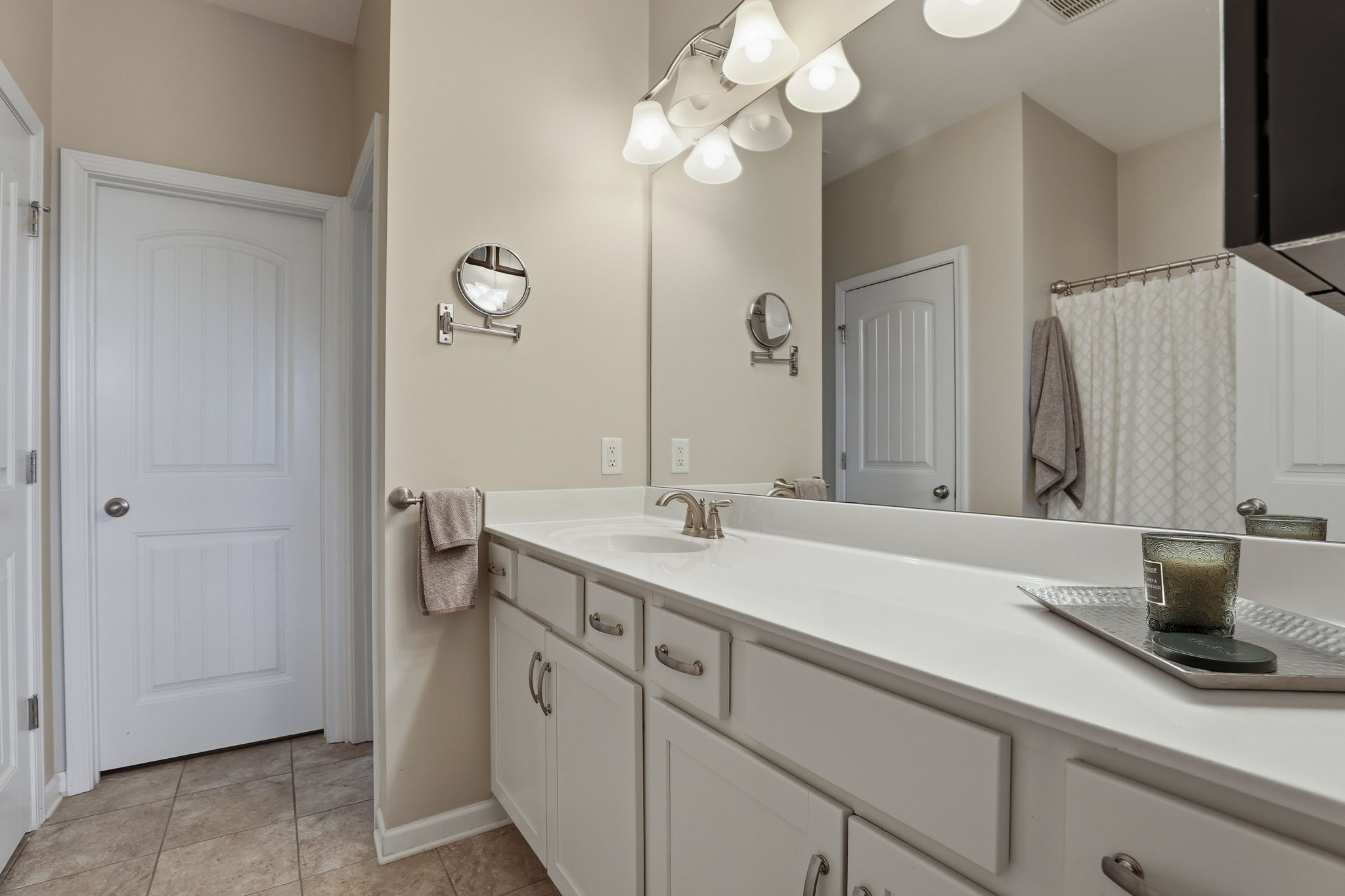1928 Stonewater Drive Hermitage TN 37076