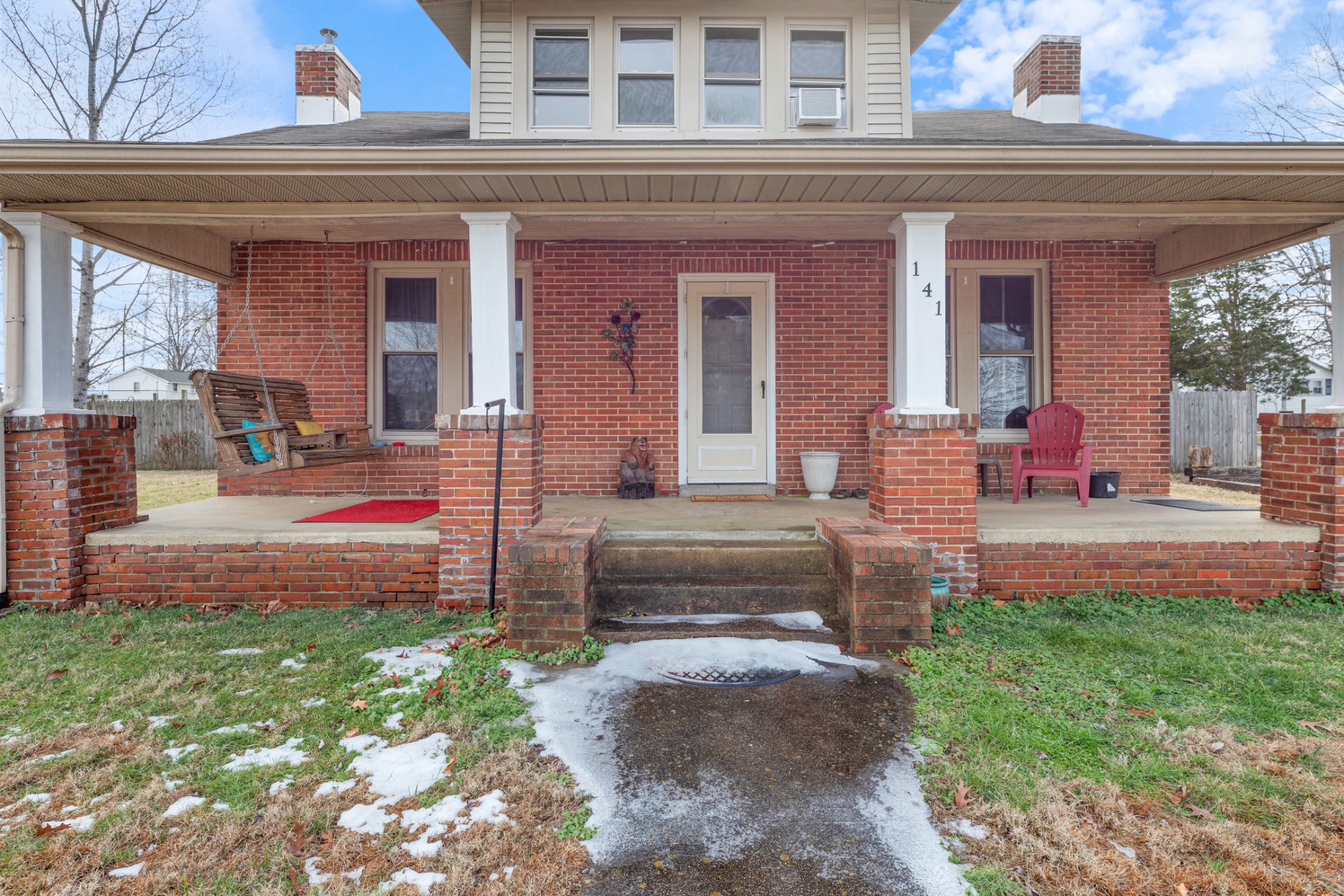 141 Long St, W Mc Ewen TN 37101