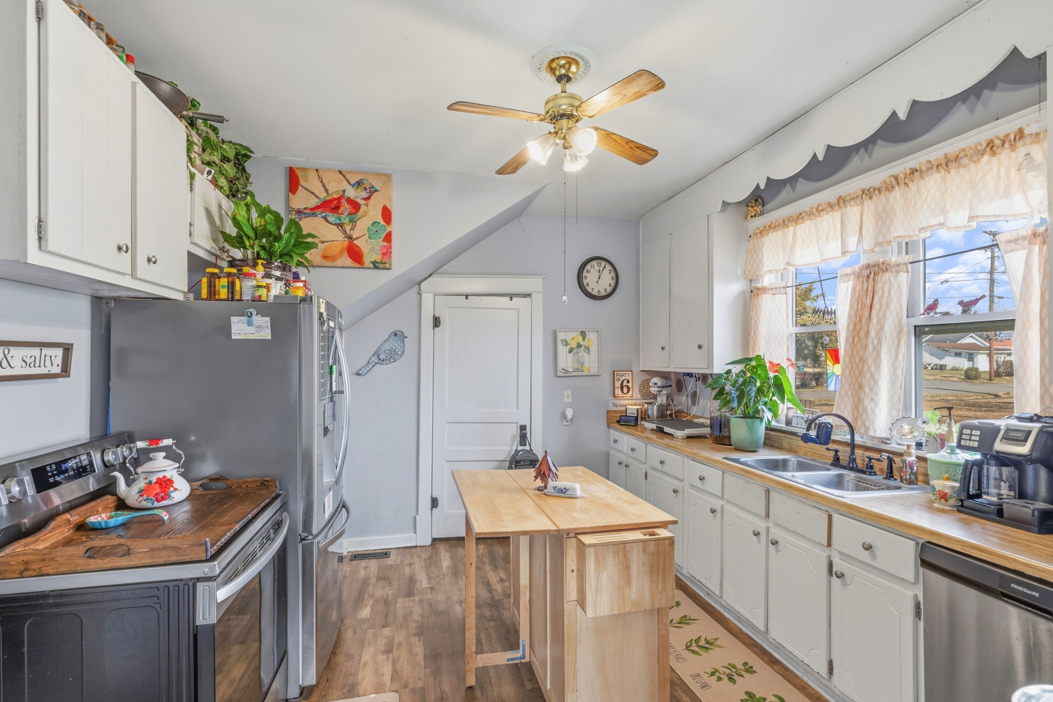 141 Long St, W Mc Ewen TN 37101