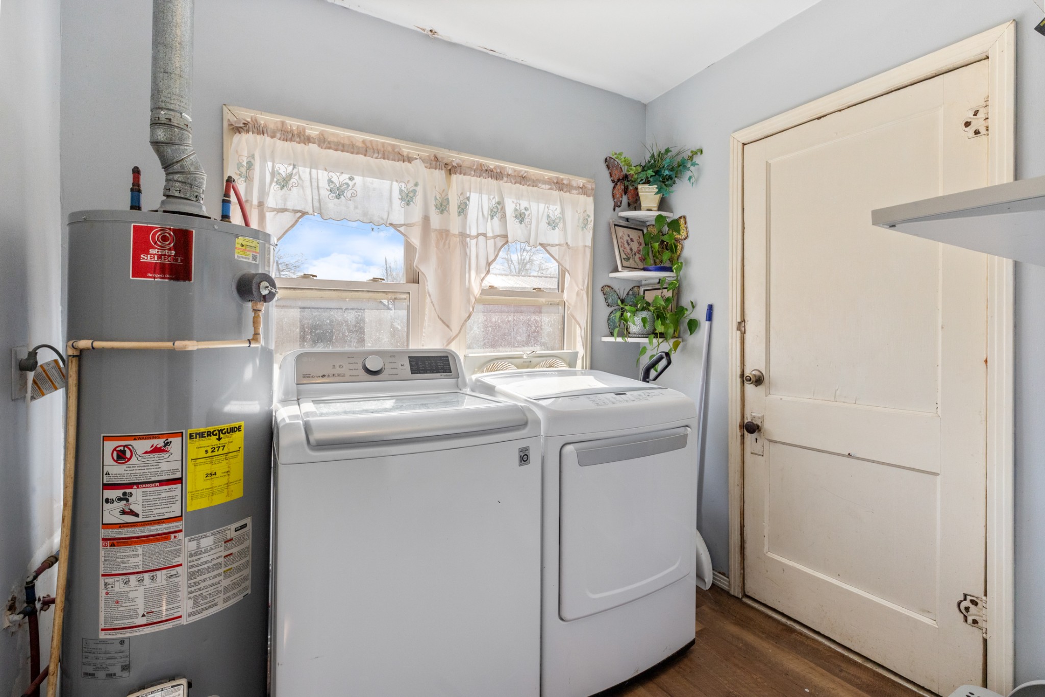 141 Long St, W Mc Ewen TN 37101