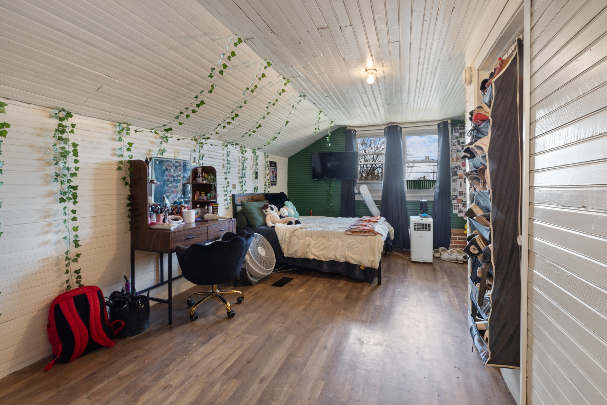 141 Long St, W Mc Ewen TN 37101