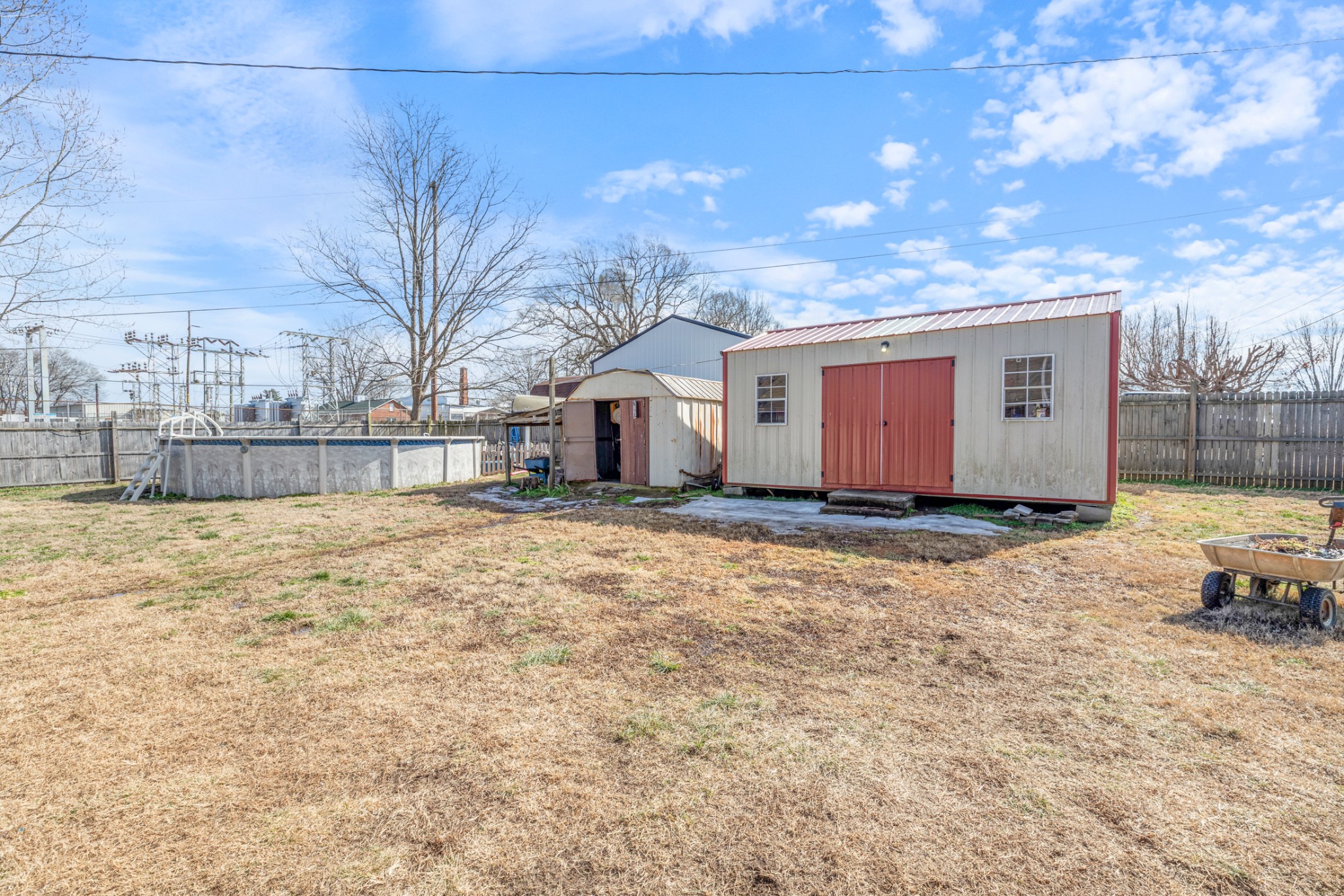 141 Long St, W Mc Ewen TN 37101