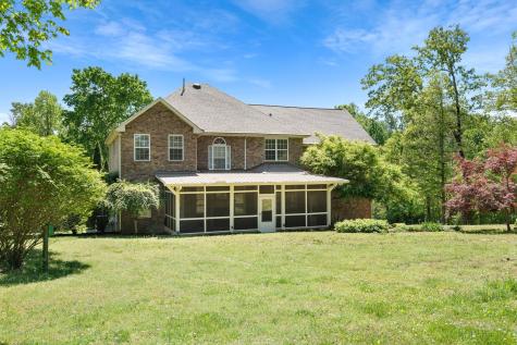 1034 Ridglea Drive Burns TN 37029
