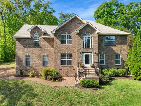 1034 Ridglea Drive Burns TN 37029