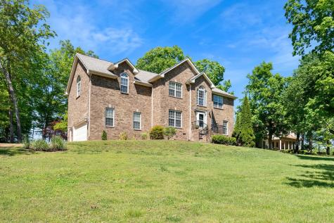 1034 Ridglea Drive Burns TN 37029