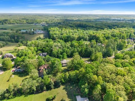 1034 Ridglea Drive Burns TN 37029