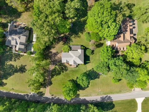 1034 Ridglea Drive Burns TN 37029