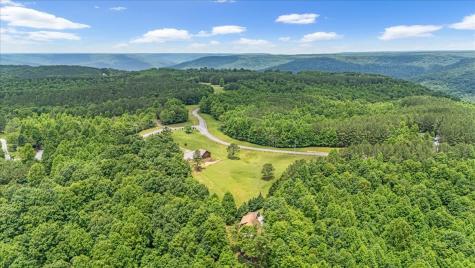 1085 Thunder Ridge Drive South Pittsburg TN 37380