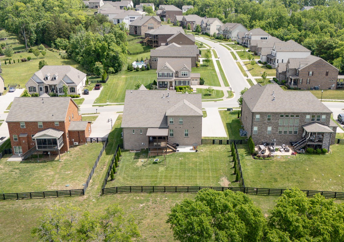 6681 Edgemore Drive College Grove TN 37046