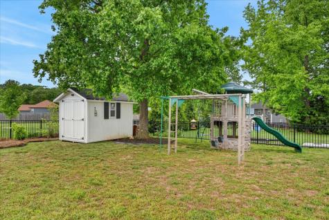 4387 Memory Lane Adams TN 37010