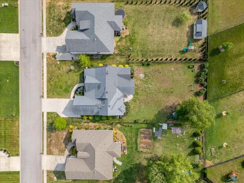 4387 Memory Lane Adams TN 37010