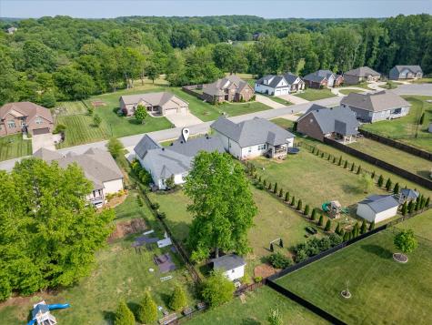 4387 Memory Lane Adams TN 37010