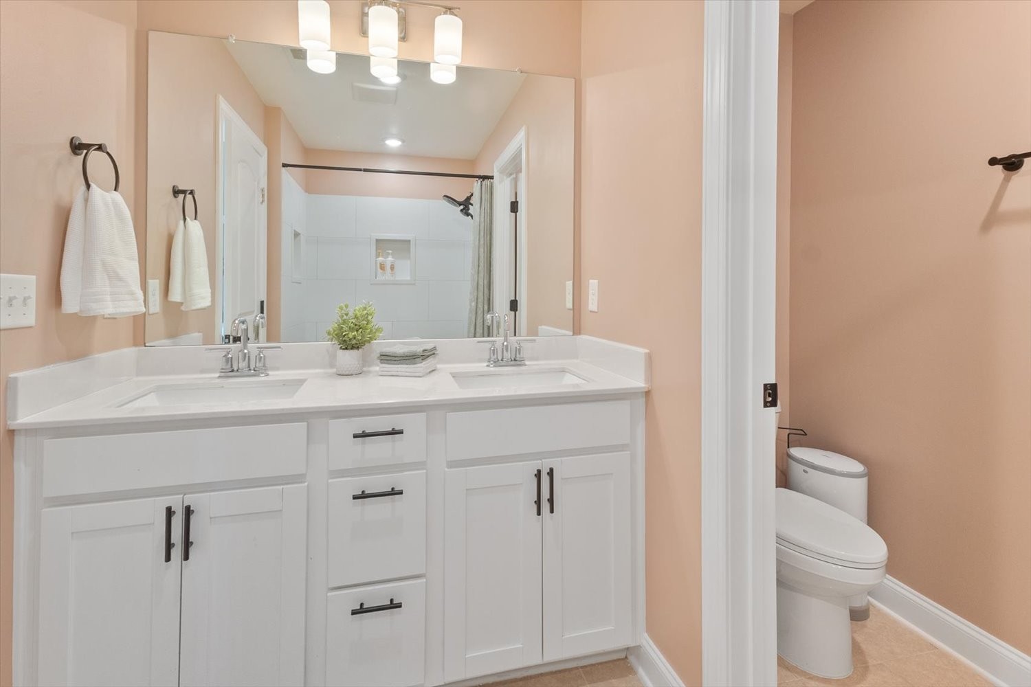 1018 Mckee Court Columbia TN 38401