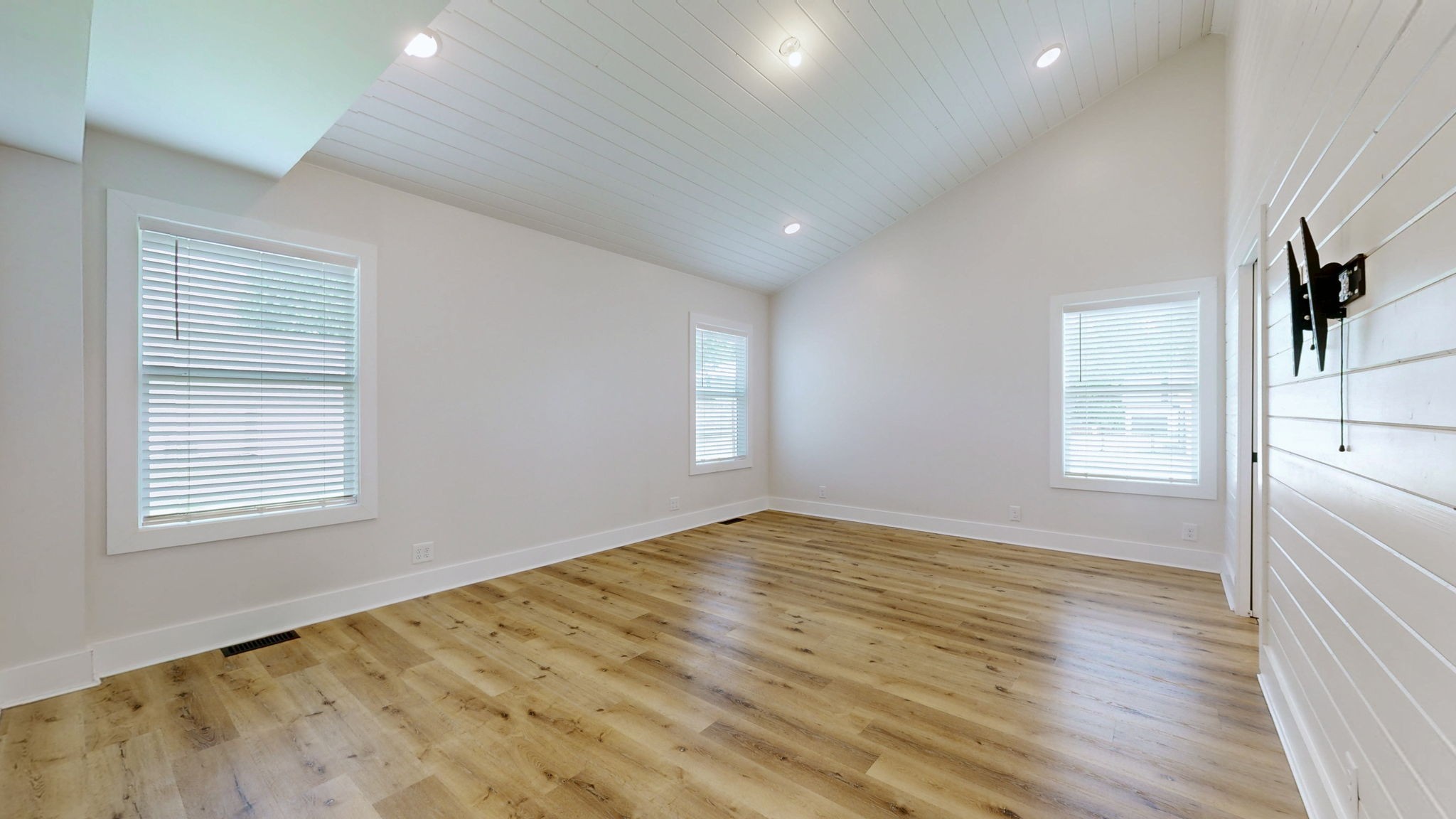 4259 Church Street Greenbrier TN 37073