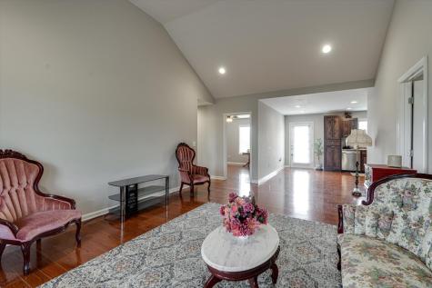 106 Wilder Chapel Road Decherd TN 37324