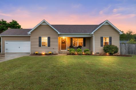 216 Williamsburg Circle Tullahoma TN 37388