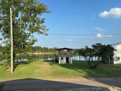 70 Point Way Saltillo TN 38370