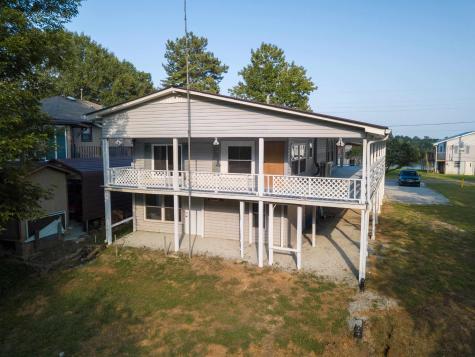 70 Point Way Saltillo TN 38370