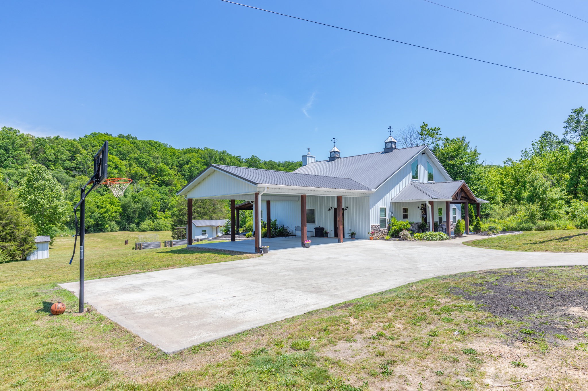 615 Little Swan Creek Road Hohenwald TN 38462