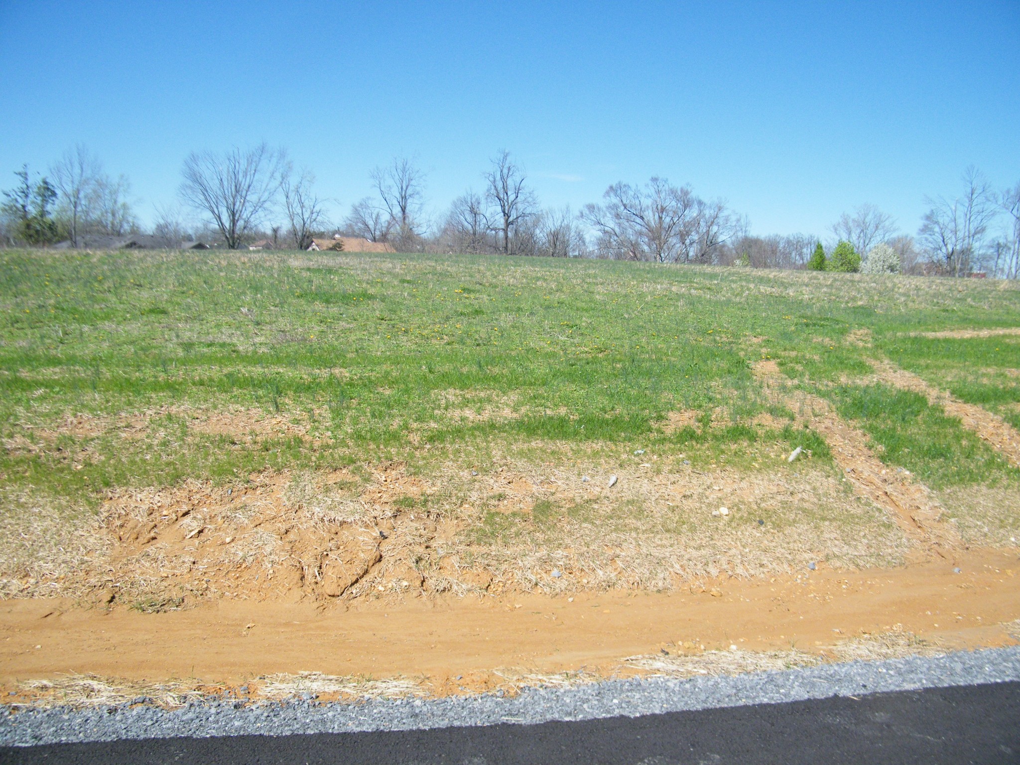 190 Daniel Lane Westmoreland TN 37186