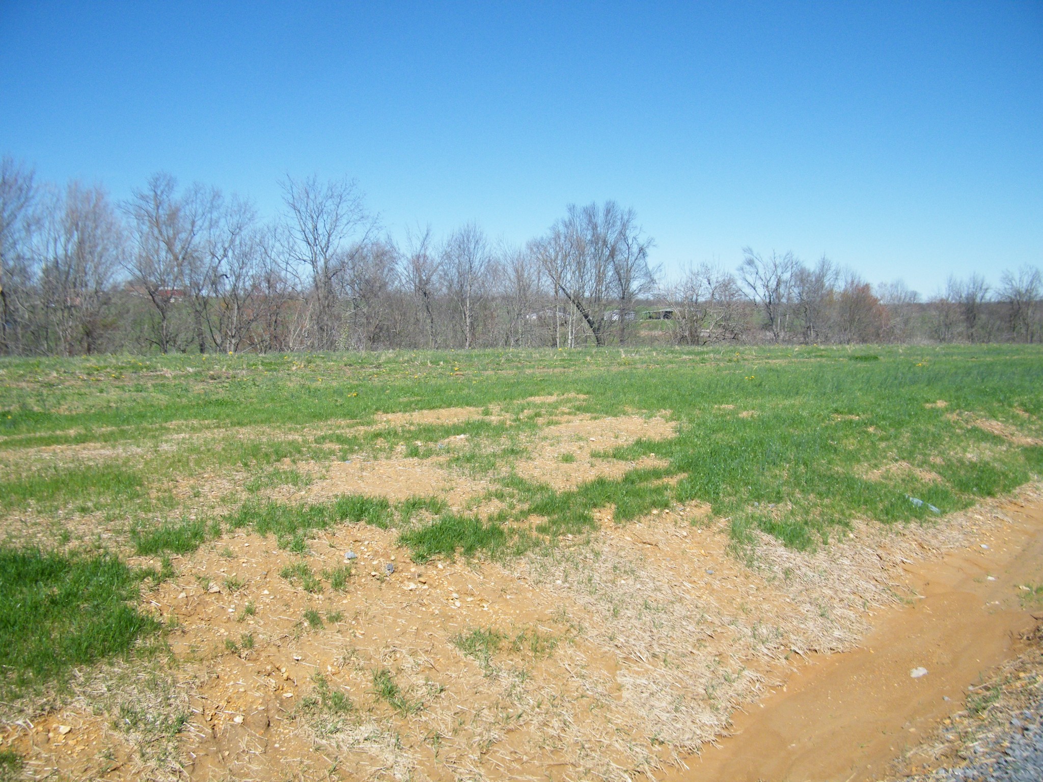 190 Daniel Lane Westmoreland TN 37186