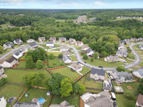 527 Winding Bluff Way Clarksville TN 37040