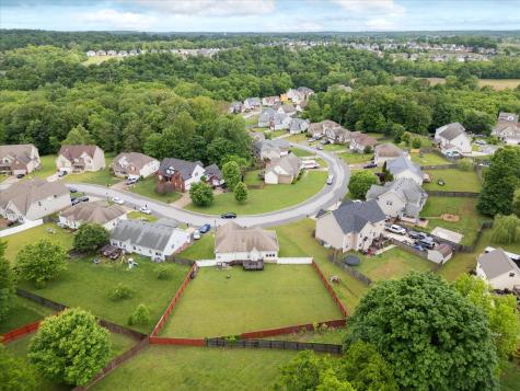 527 Winding Bluff Way Clarksville TN 37040
