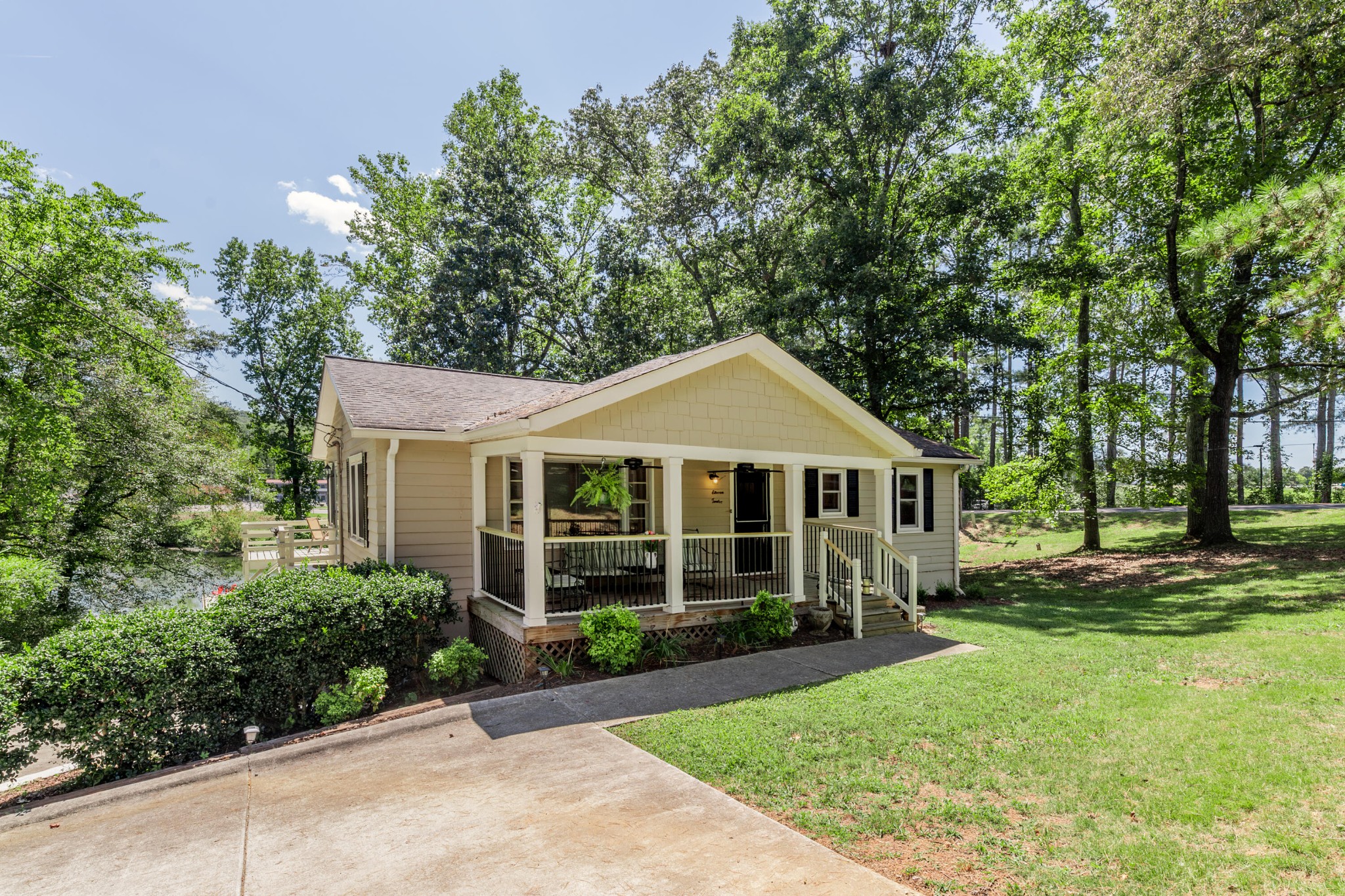 1112 Dogwood Drive Kingston TN 37763