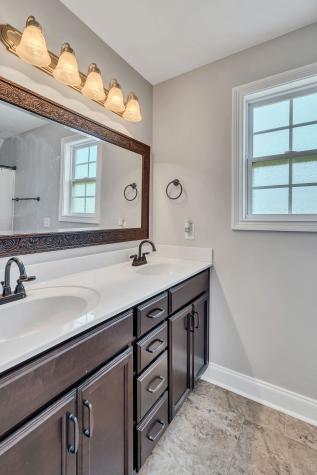 738 Sleek Fox Drive Clarksville TN 37040