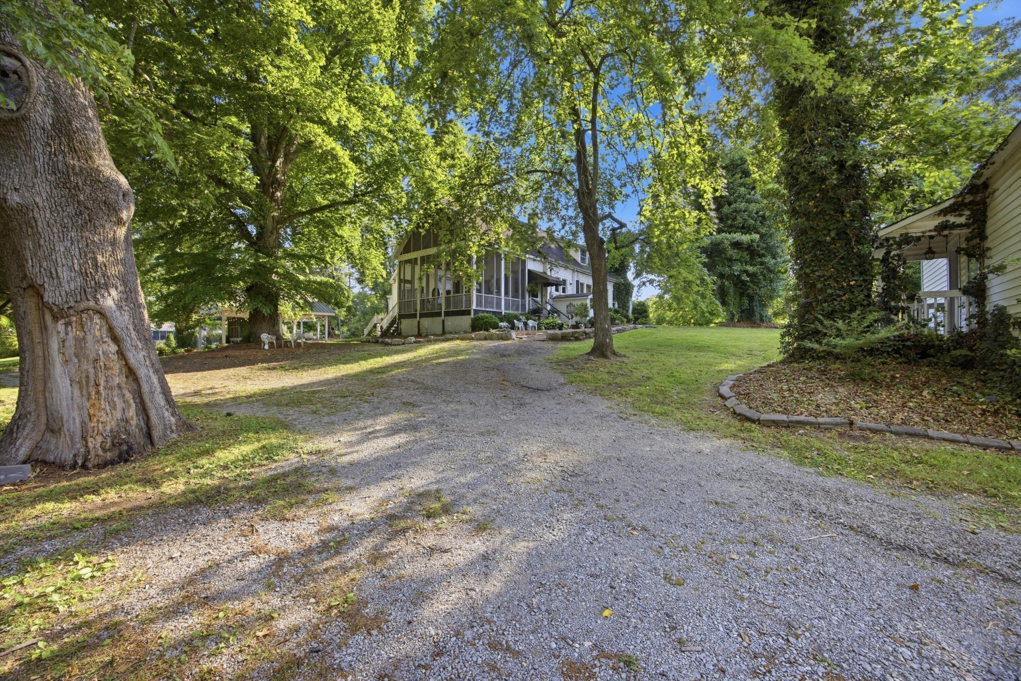 226 Lee Avenue Chickamauga GA 30707