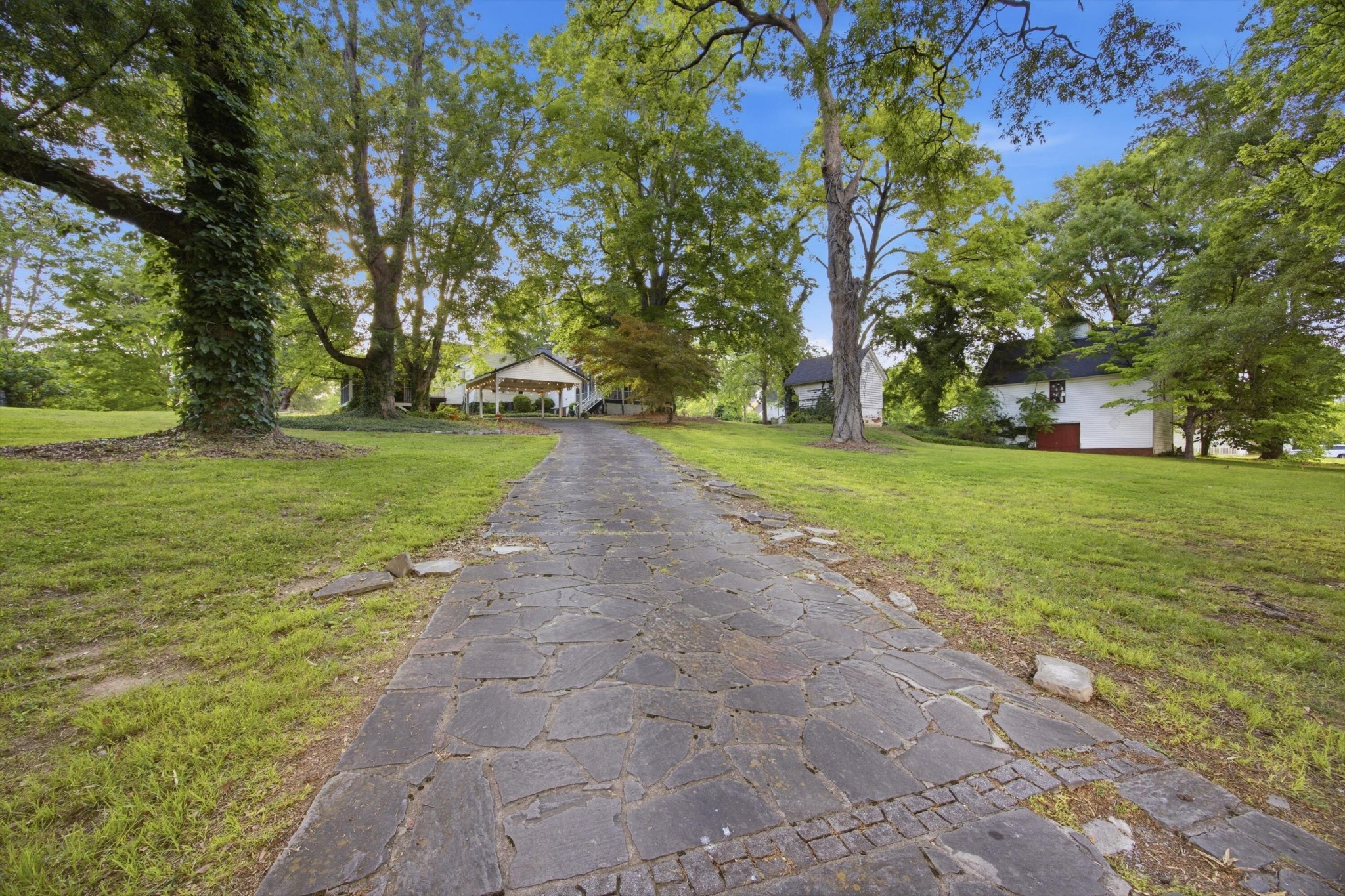 226 Lee Avenue Chickamauga GA 30707