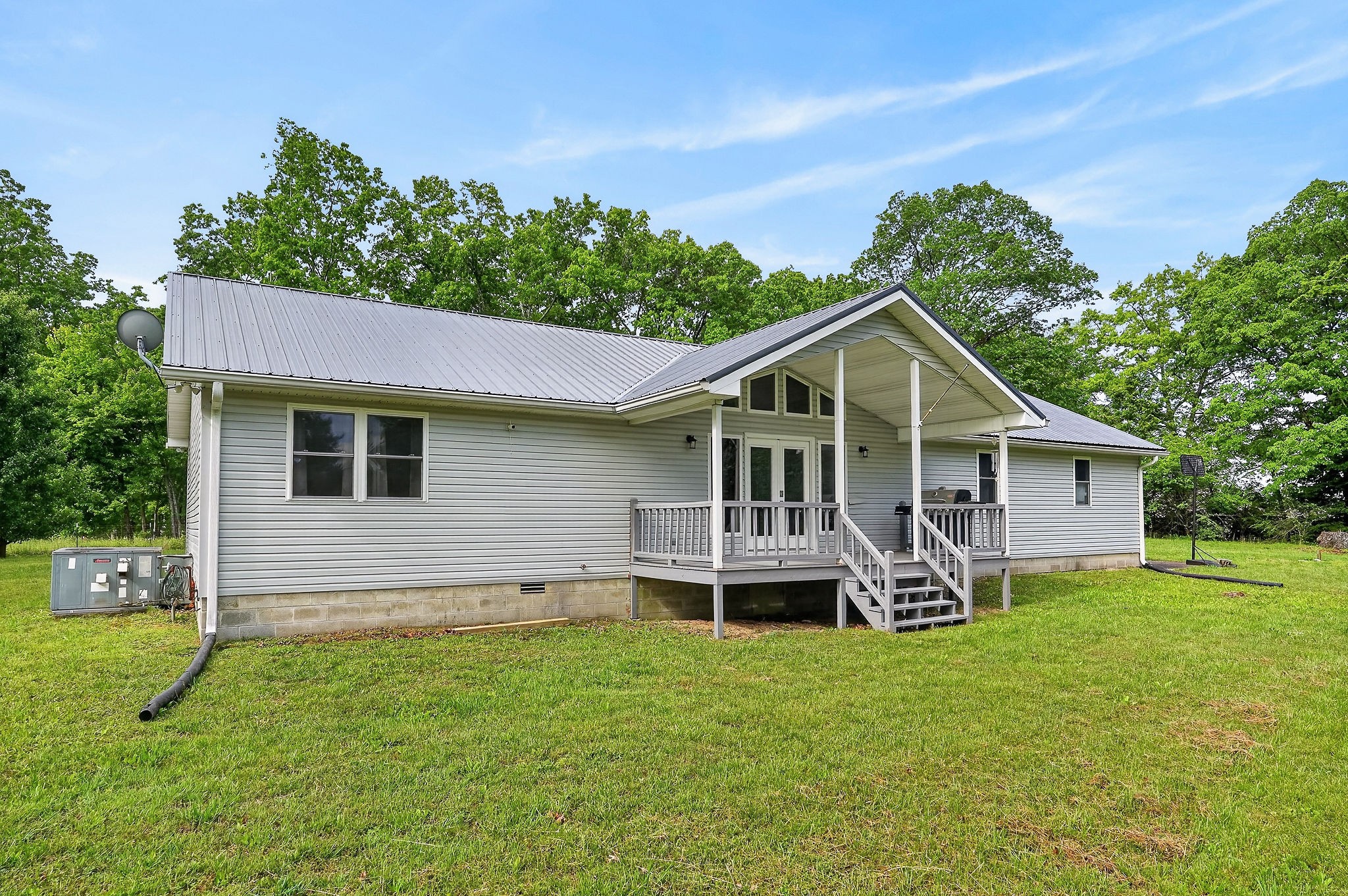 8607 Crossville Highway Sparta TN 38583