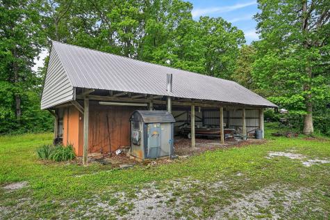 8607 Crossville Highway Sparta TN 38583