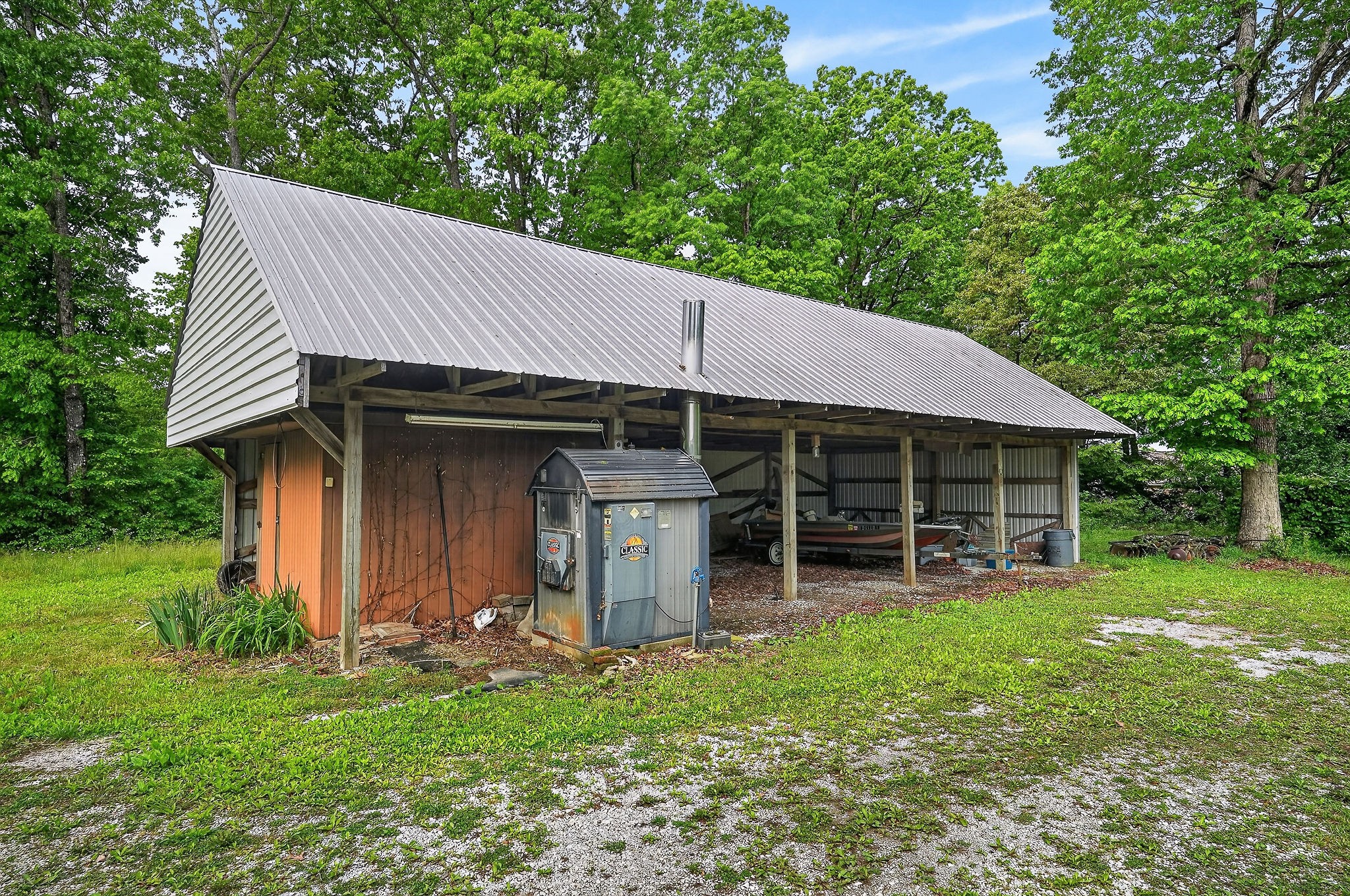 8607 Crossville Highway Sparta TN 38583